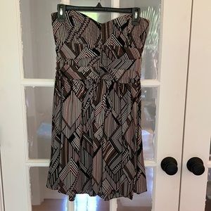 Strapless geometric dress